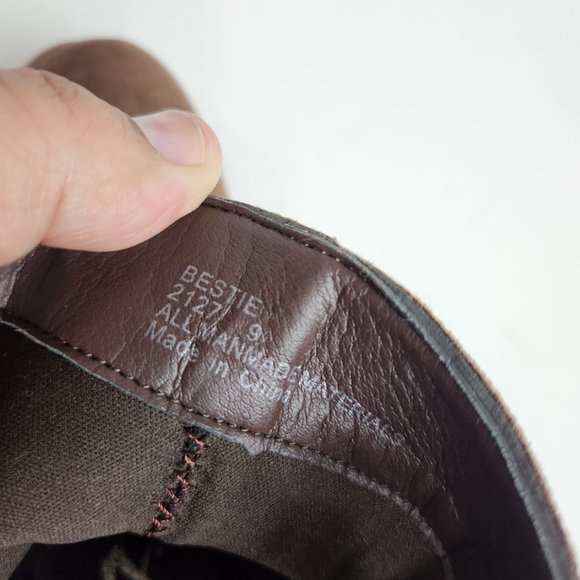 Seven for All Mankind Chelsea Boots Womens 9 Bestie Faux Brown Suede Almond Toe - Picture 8 of 9